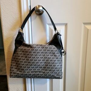 Michael Kors Aria Large Shoulder Bag